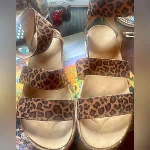 Time & True wedge leopard sling sandals 7